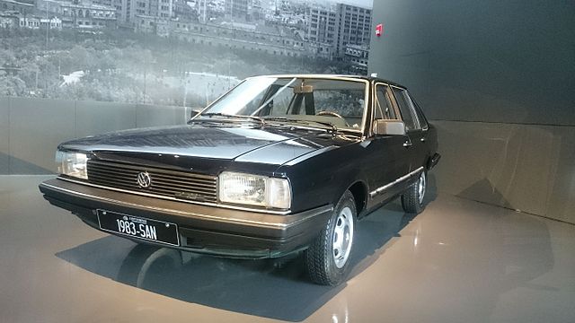 Volkswagen Santana em exibição em um museu