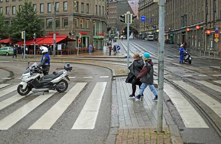 Uma rua na Finlândia foi palco de uma das maiores multas de trânsito